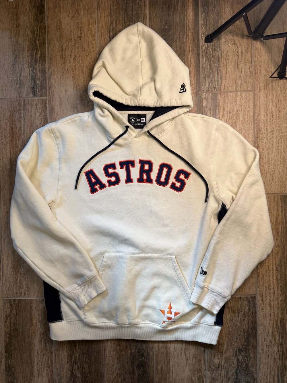 New Era Houston Astros Hoodie Size L Cream MLB Baseball Pullover